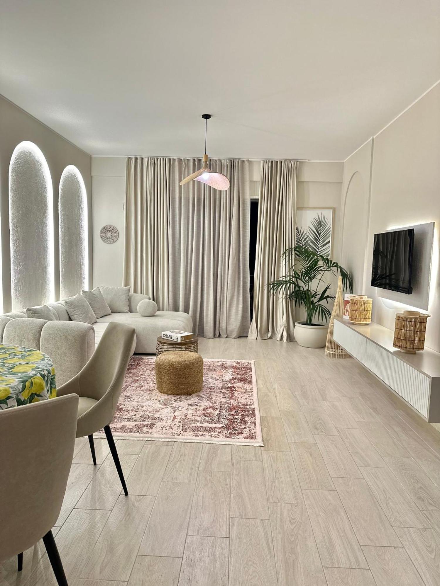 Lungomare Luxury Sea View Apartaments Avlonya Dış mekan fotoğraf