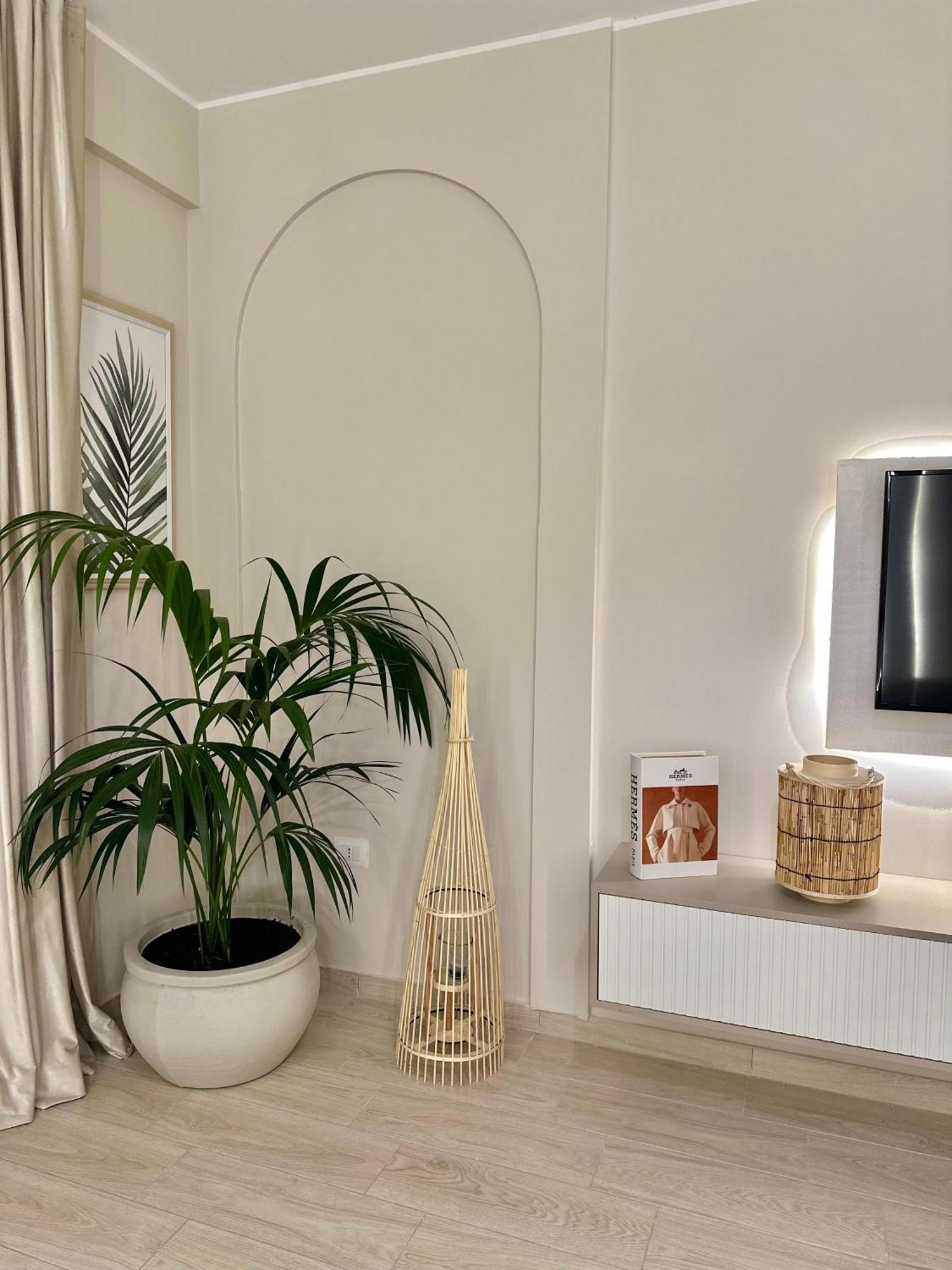 Lungomare Luxury Sea View Apartaments Avlonya Dış mekan fotoğraf