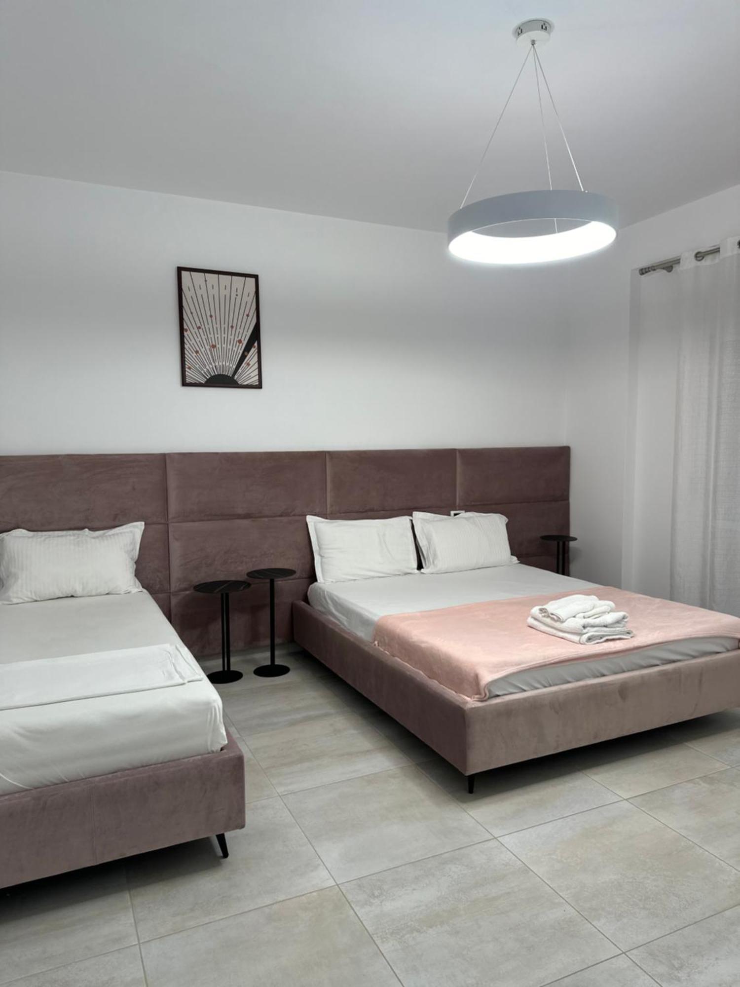 Lungomare Luxury Sea View Apartaments Avlonya Dış mekan fotoğraf