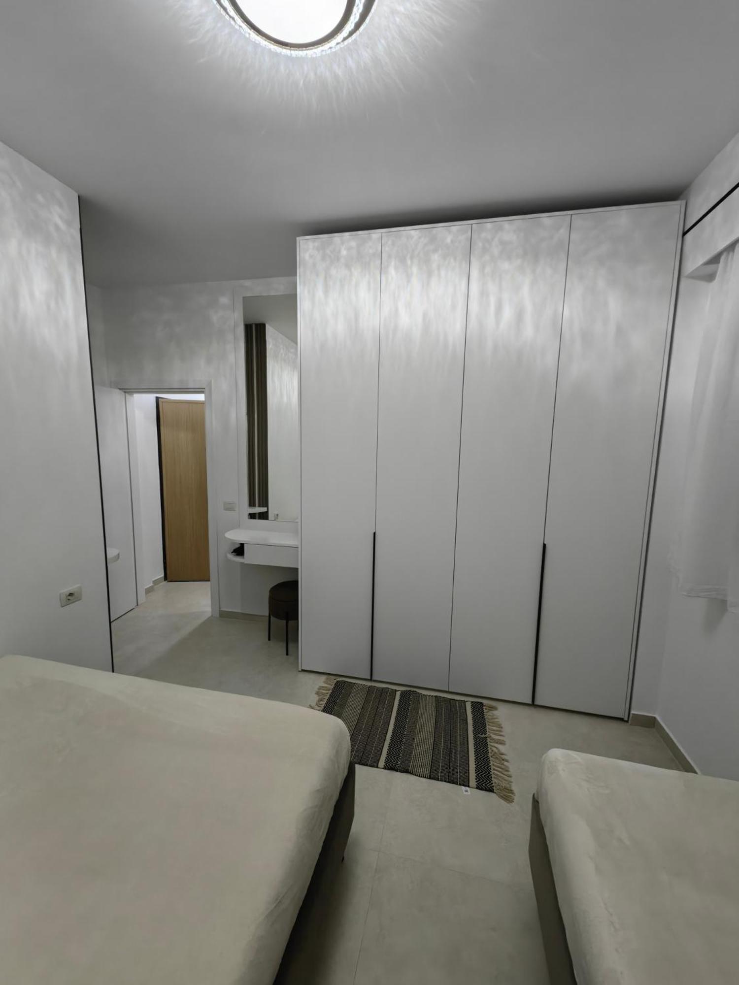 Lungomare Luxury Sea View Apartaments Avlonya Oda fotoğraf